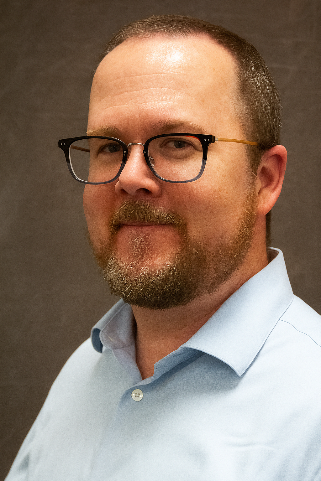 Dr. Justin W Vollet